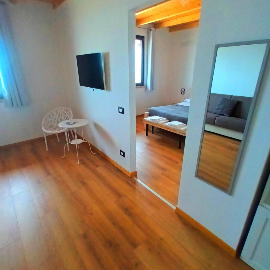 Agriturismo Incanto Della Natura 卡纳拉 外观 照片